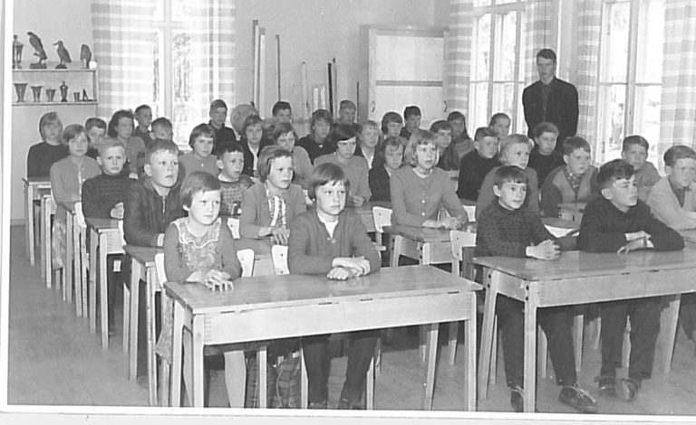 Harjun koulun oppilaita 1950-luvulla